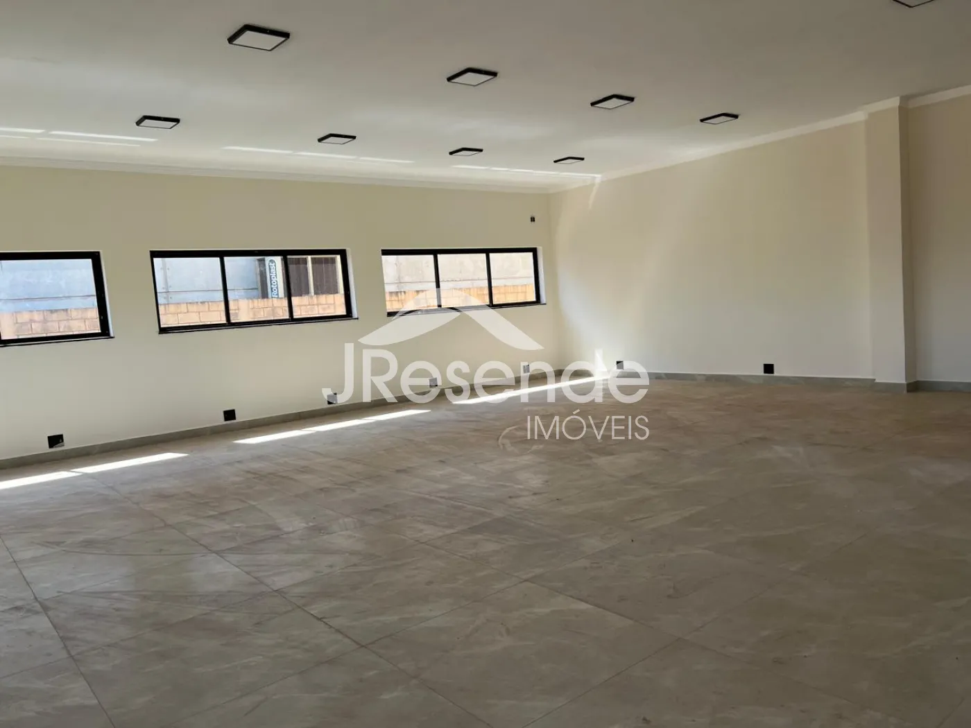 Alugar Comercial / Galpão em Cravinhos R$ 27.000,00 - Foto 6