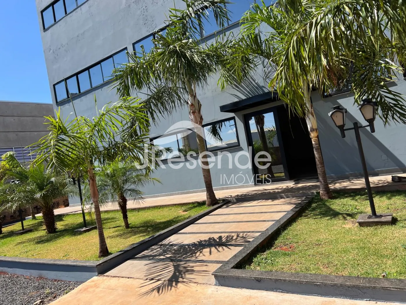 Alugar Comercial / Galpão em Cravinhos R$ 27.000,00 - Foto 1