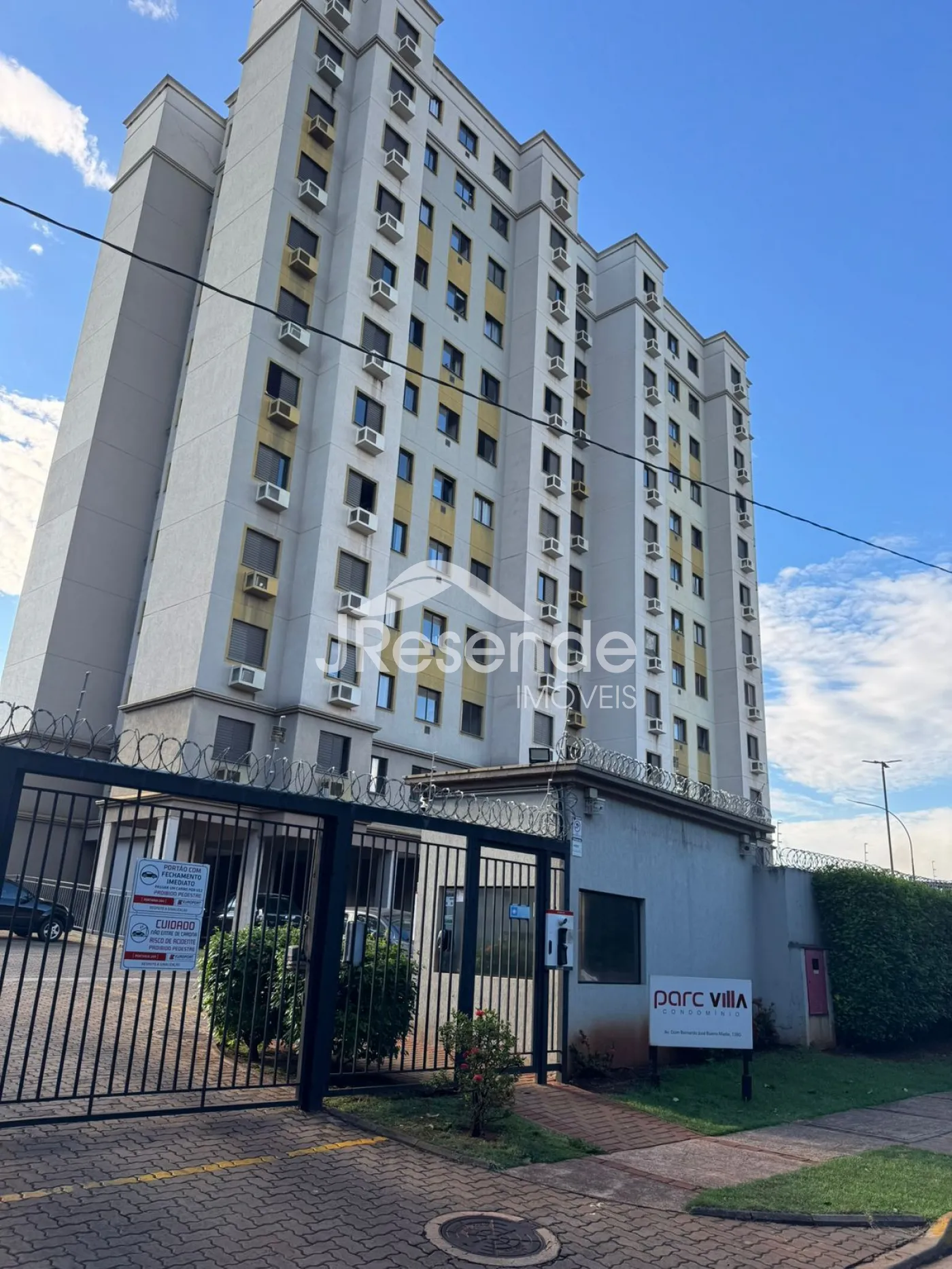 Comprar Apartamento / Padrão em Ribeirão Preto R$ 230.000,00 - Foto 1