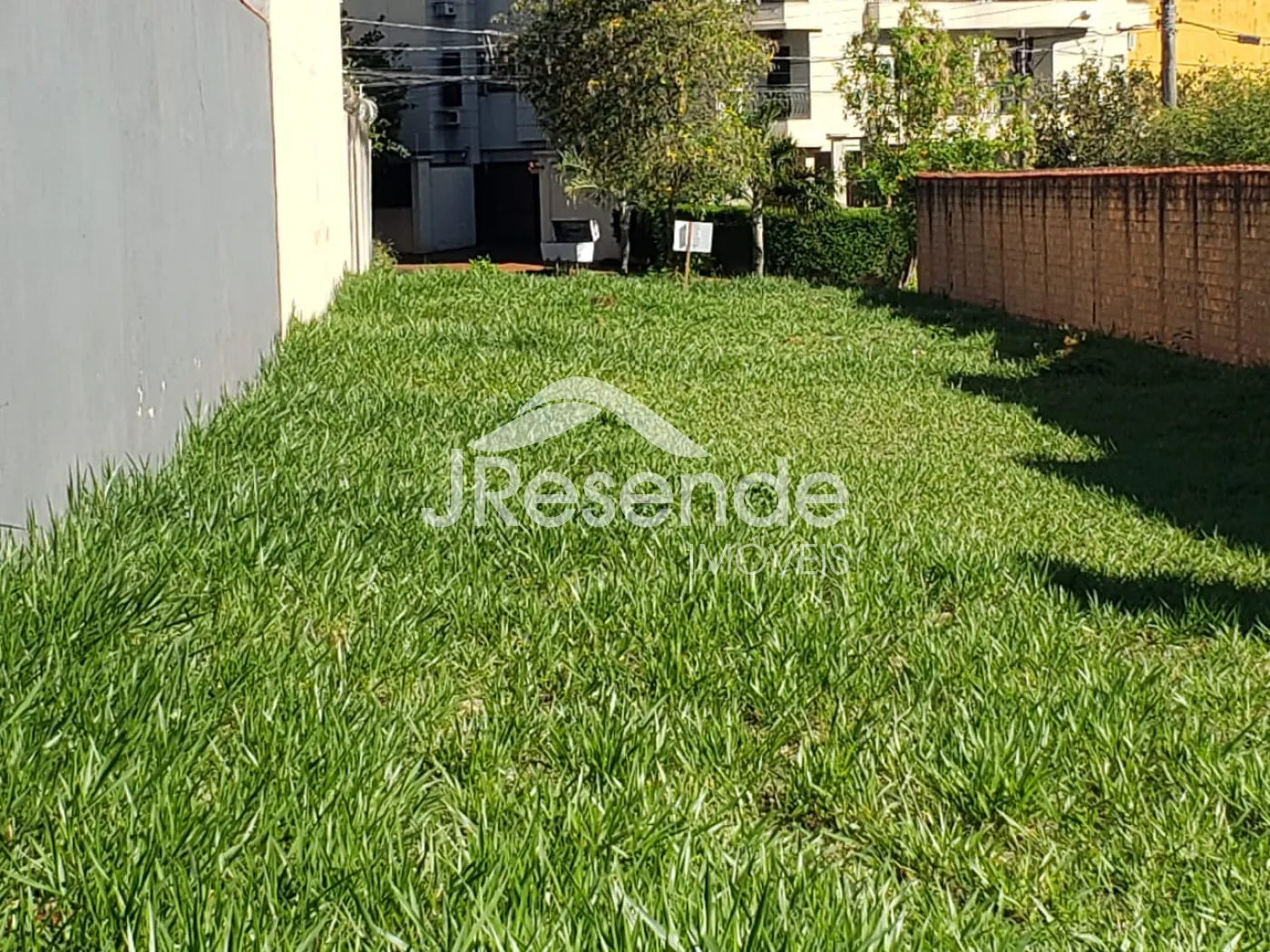 Comprar Terreno / Padrão em Ribeirão Preto R$ 330.000,00 - Foto 5