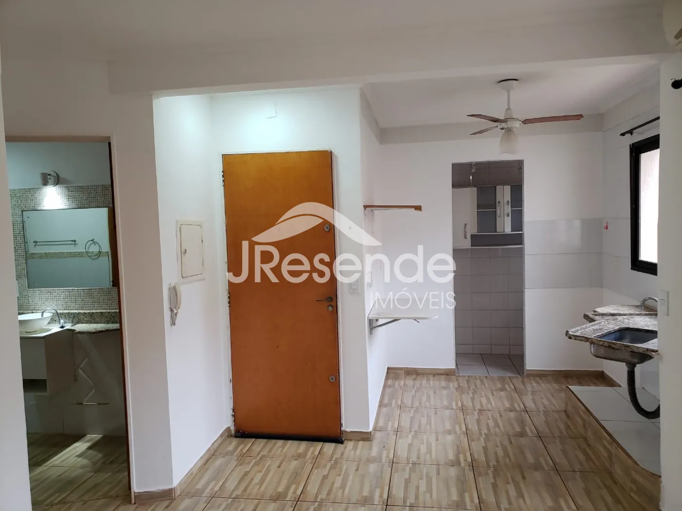 Alugar Apartamento / Padrão em Ribeirão Preto R$ 1.200,00 - Foto 6